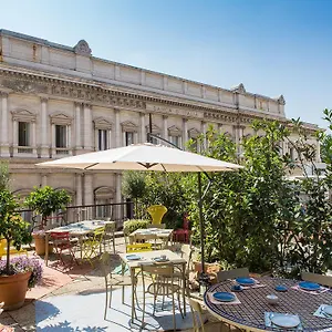 Salotto Monti 3*, Rome Italië