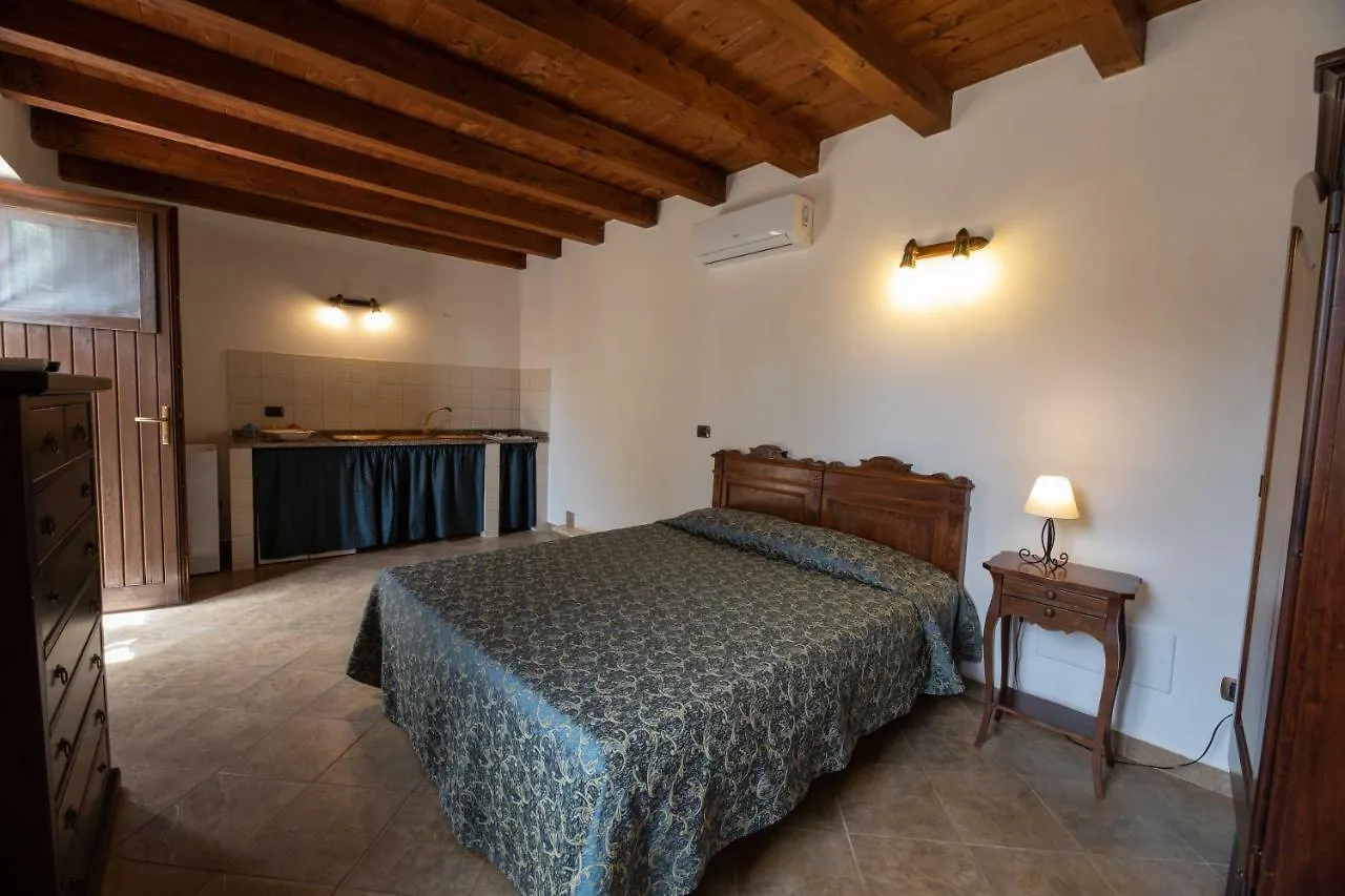 Farm stay Agriturismo Masseria Sant' Elia Arenella